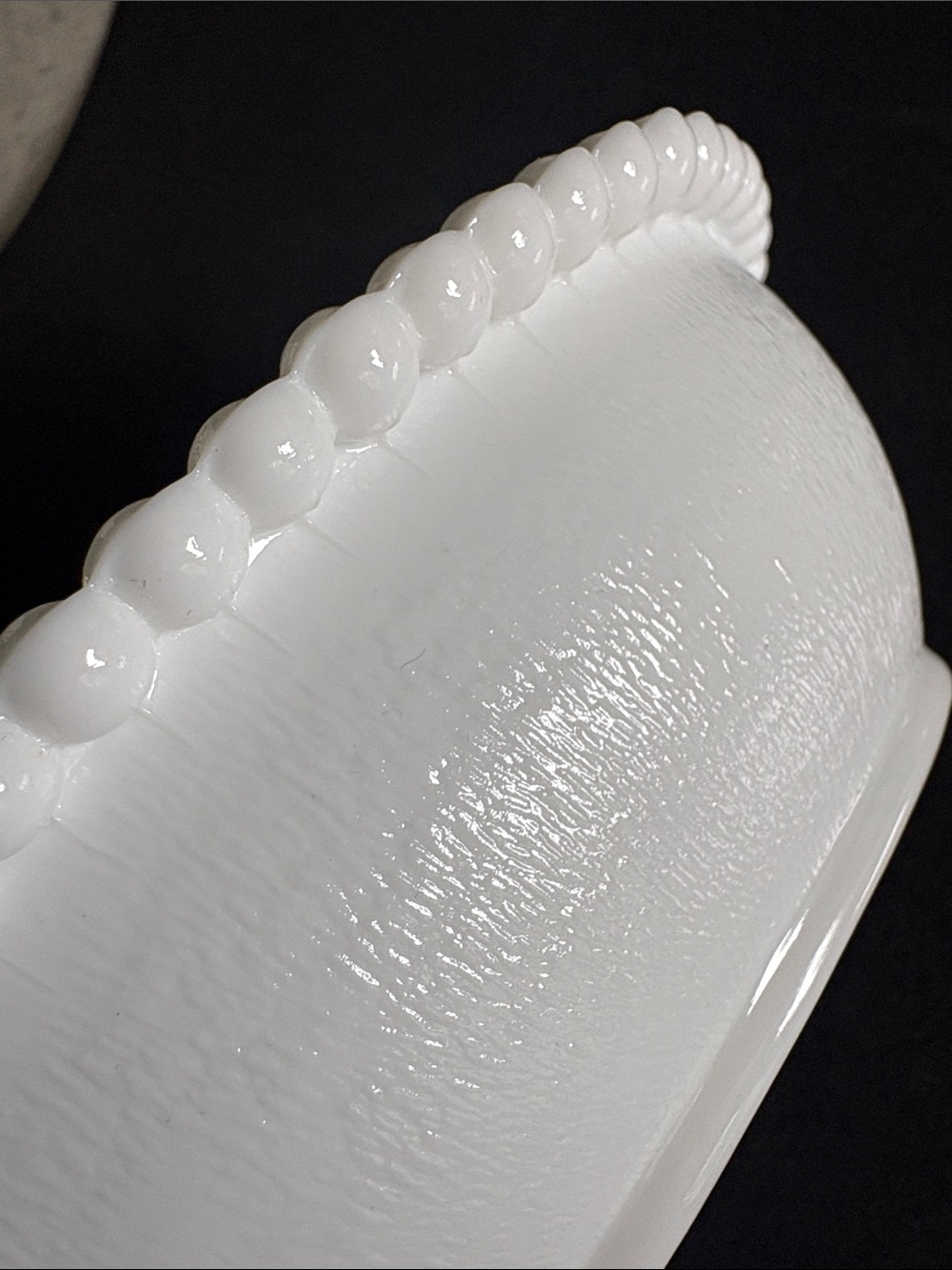 Indiana Glass HEN ON A NEST white milk glass dish - Picture 14 of 16